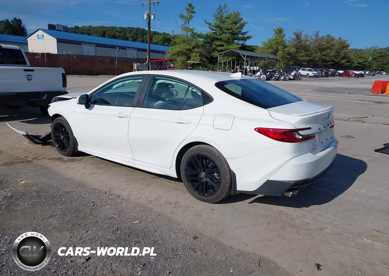 2026 Toyota Camry Se VIN:4T1DAACK7TU655332 - 3