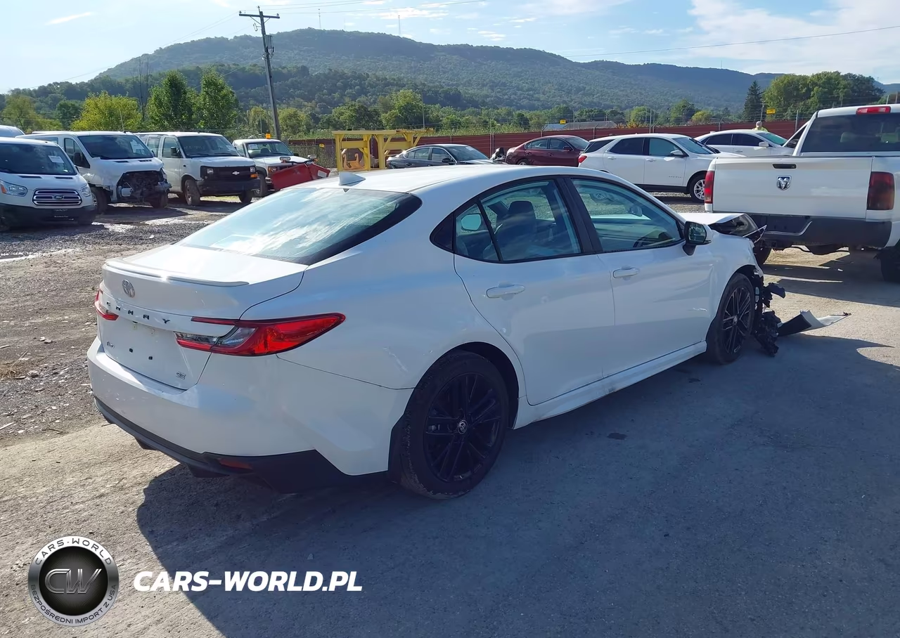 2026 Toyota Camry Se VIN:4T1DAACK7TU655332 - 4
