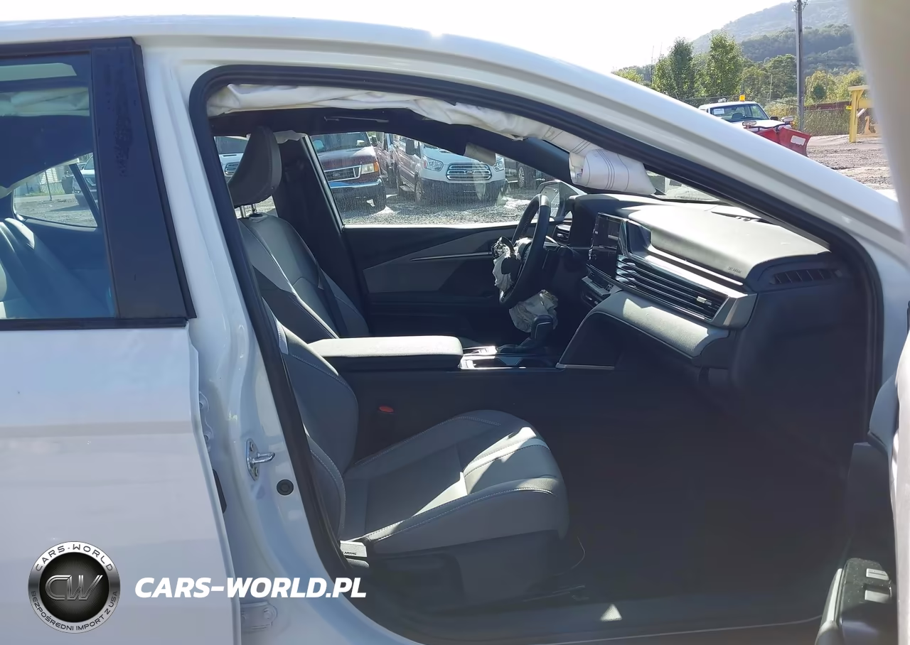 2026 Toyota Camry Se VIN:4T1DAACK7TU655332 - 5