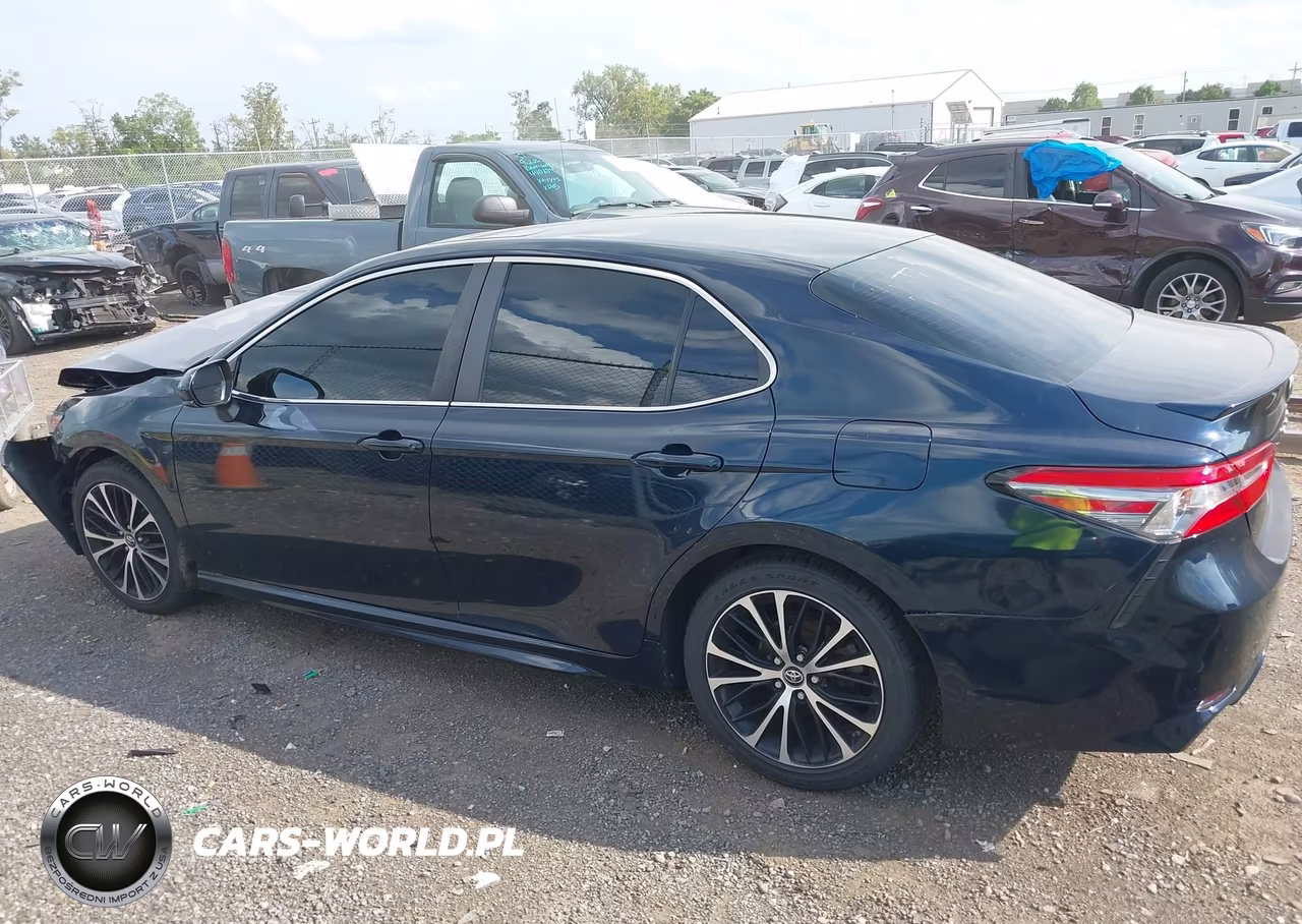 2018 Toyota Camry Se VIN:4T1B11HK3JU552969 - 15