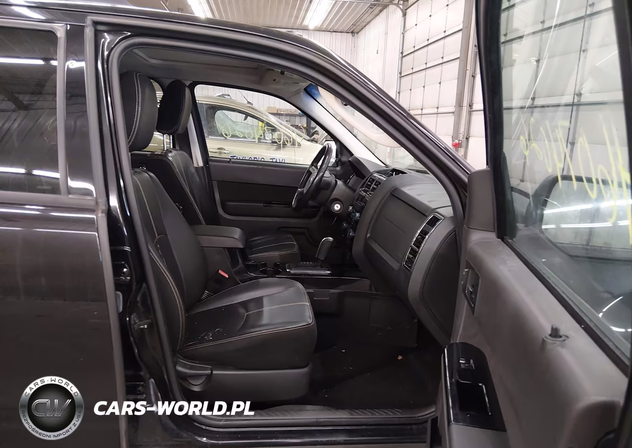 2011 Mazda Tribute S Grand Touring VIN:4F2CY9GG1BKM06244 - 5