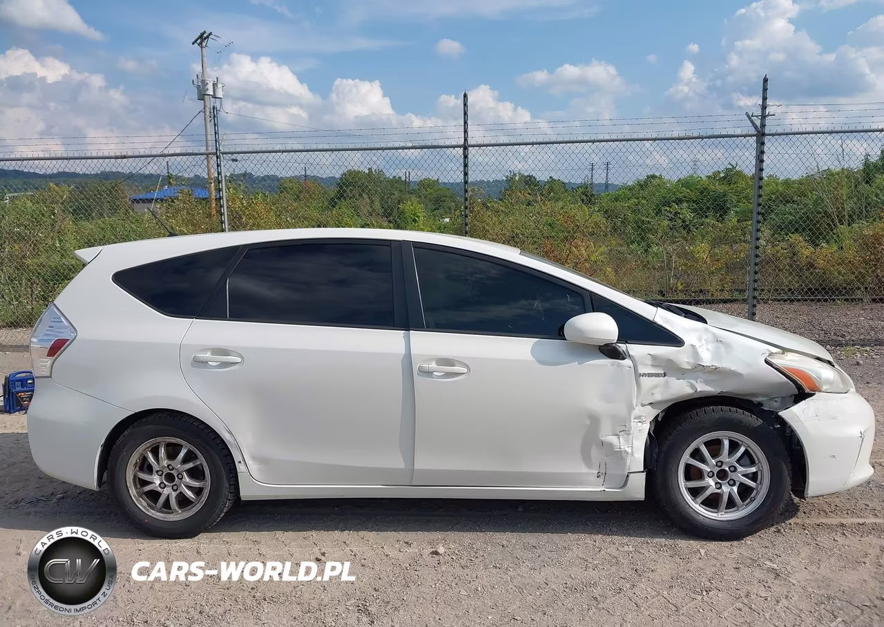 2012 Toyota Prius V Two VIN:JTDZN3EU9C3144512 - 13