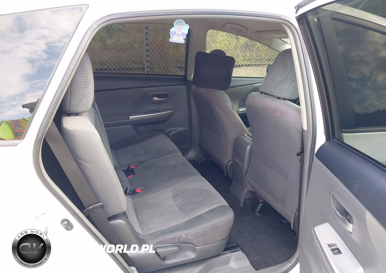 2012 Toyota Prius V Two VIN:JTDZN3EU9C3144512 - 8