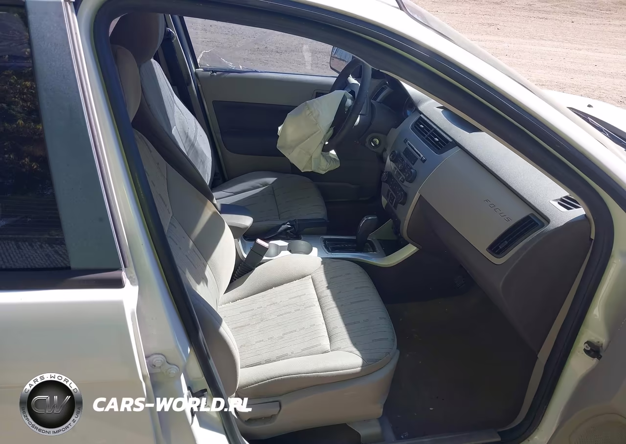 2010 Ford Focus Se VIN:1FAHP3FN6AW223313 - 5