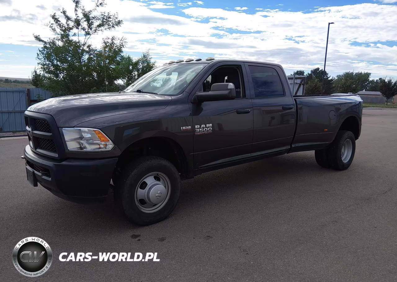 2018 Ram 3500 Tradesman 4X4 8' Box VIN:3C63RRGJ2JG412592 - 2
