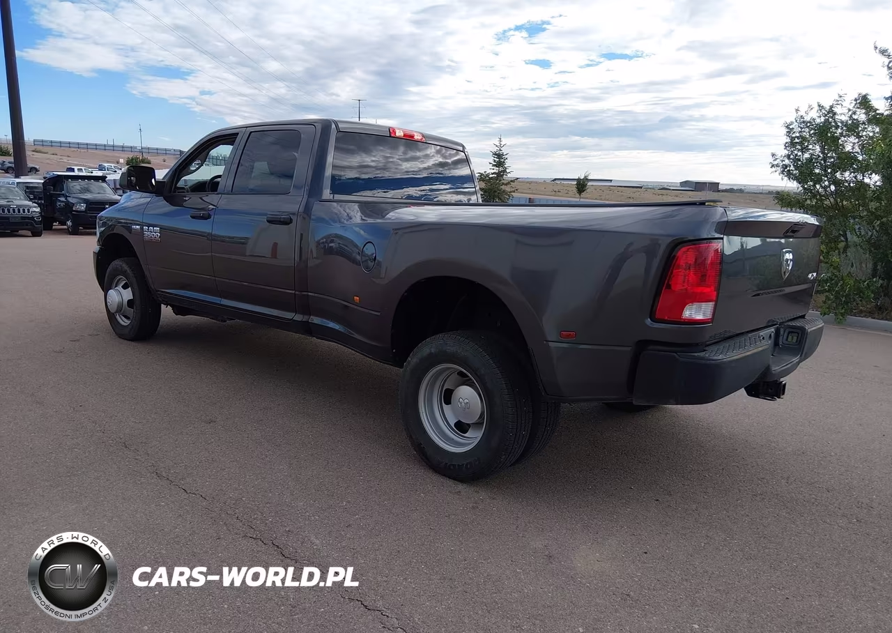 2018 Ram 3500 Tradesman 4X4 8' Box VIN:3C63RRGJ2JG412592 - 3