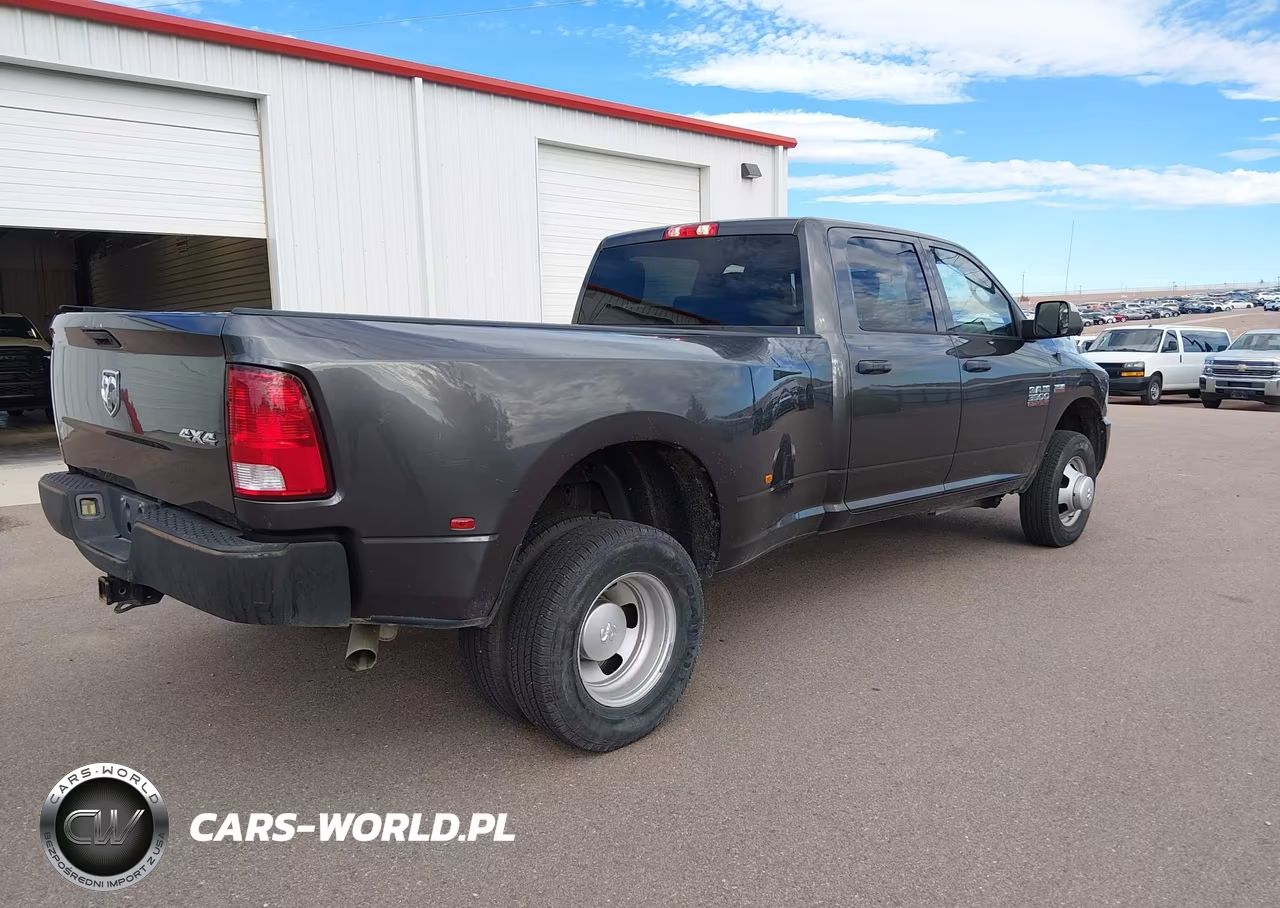 2018 Ram 3500 Tradesman 4X4 8' Box VIN:3C63RRGJ2JG412592 - 4