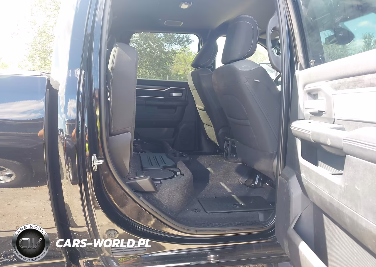2023 Ram 2500 Big Horn 4X4 6'4 Box VIN:3C6UR5DJXPG592317 - 8