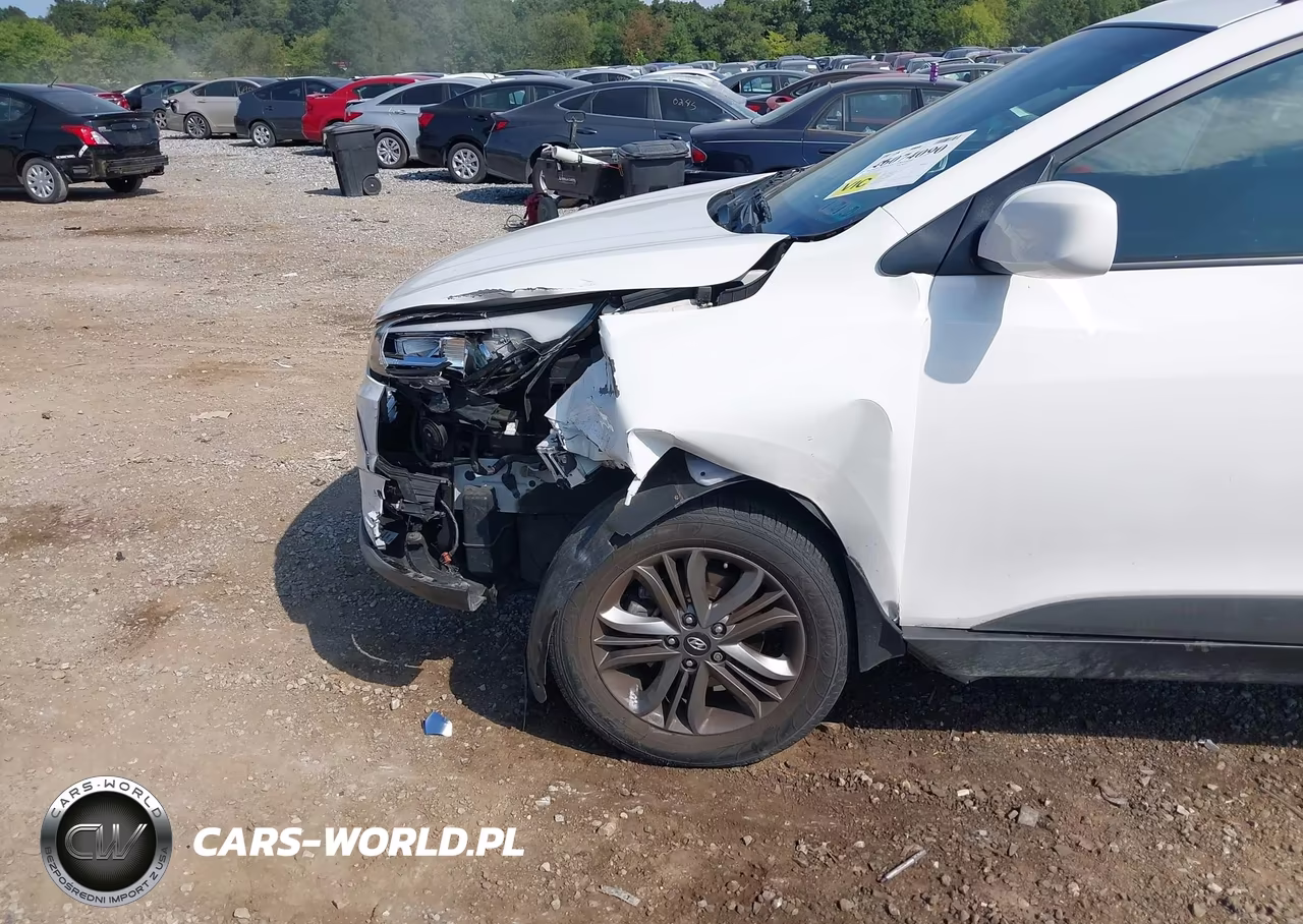 2015 Hyundai Tucson Se VIN:KM8JUCAG4FU968198 - 6