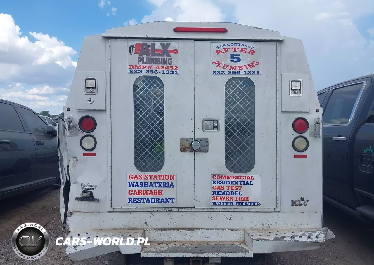 2008 Chevrolet Express Cutaway Work Van VIN:1GBHG31K881217578 - 15