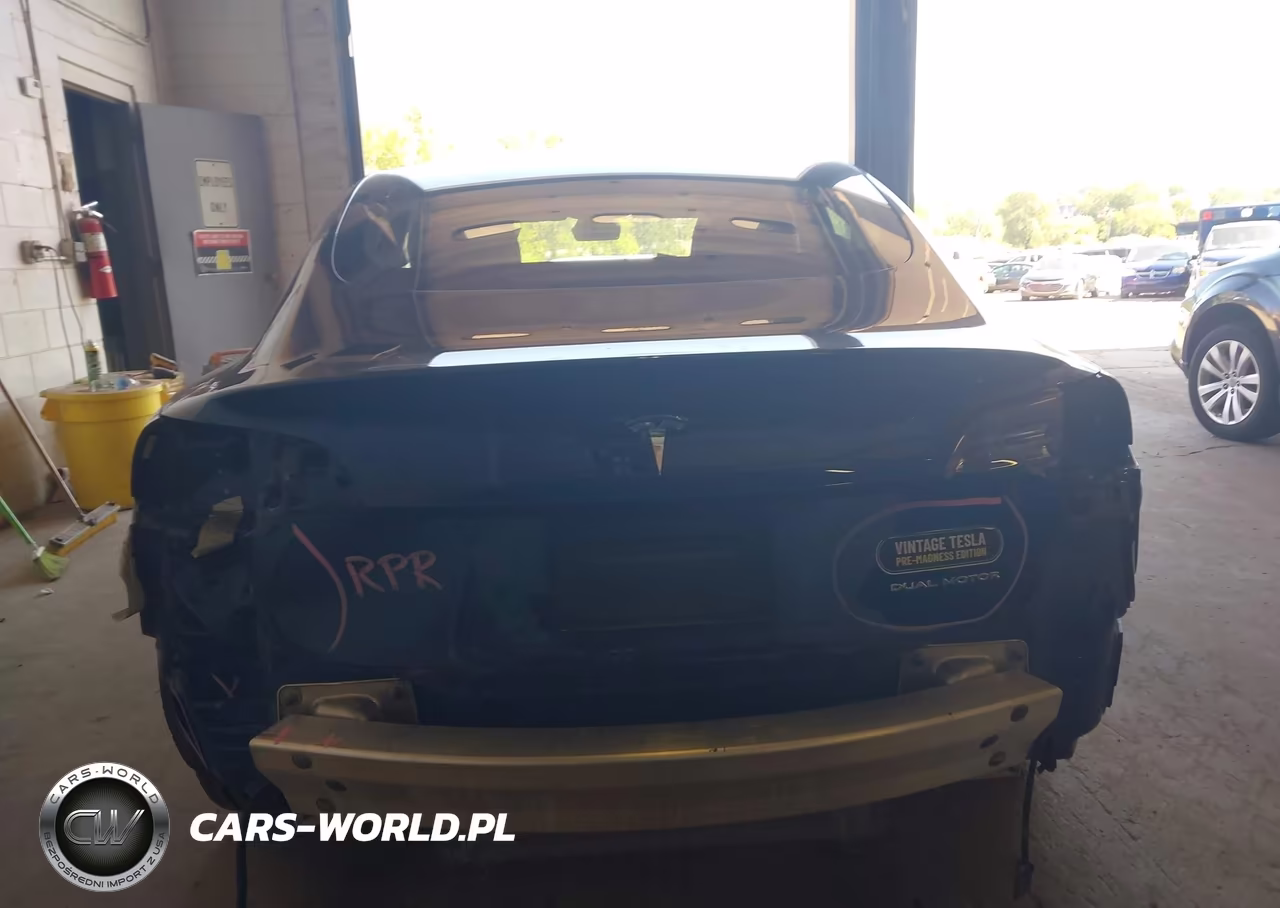2019 Tesla Model 3 Long Range-Performance VIN:5YJ3E1EB1KF390092 - 17