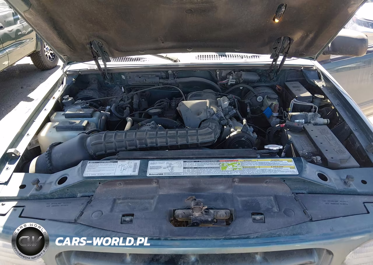 1996 Ford Explorer VIN:1FMCU24X7TUA26690 - 10