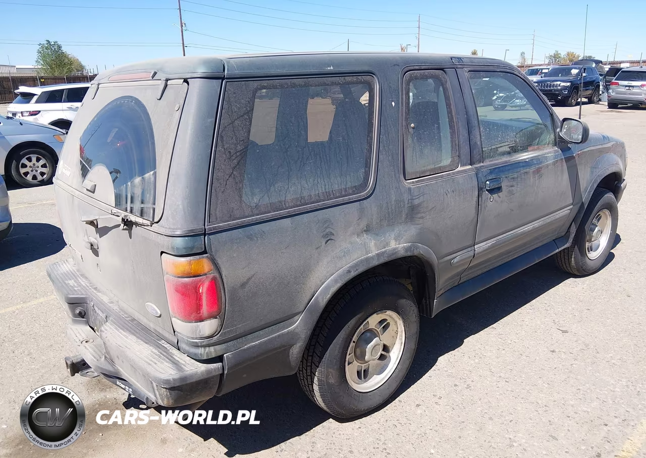 1996 Ford Explorer VIN:1FMCU24X7TUA26690 - 4