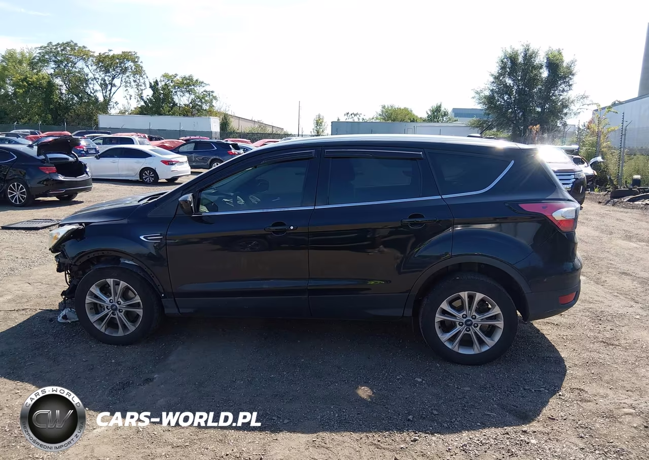 2017 Ford Escape Se VIN:1FMCU9GD2HUE61876 - 15