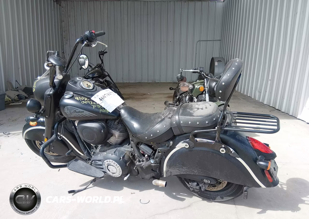 2017 Indian Motorcycle Co. Chief Dark Horse VIN:56KCCDAA7H3343301 - 12