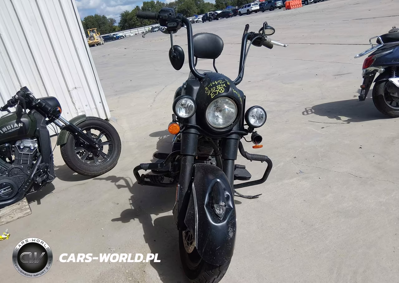 2017 Indian Motorcycle Co. Chief Dark Horse VIN:56KCCDAA7H3343301 - 13