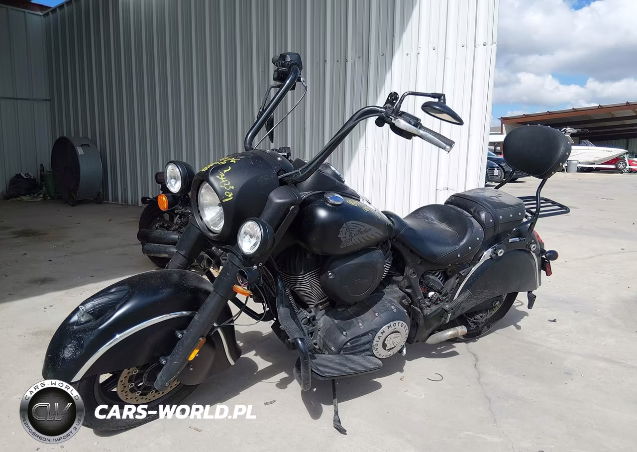 2017 Indian Motorcycle Co. Chief Dark Horse VIN:56KCCDAA7H3343301 - 2