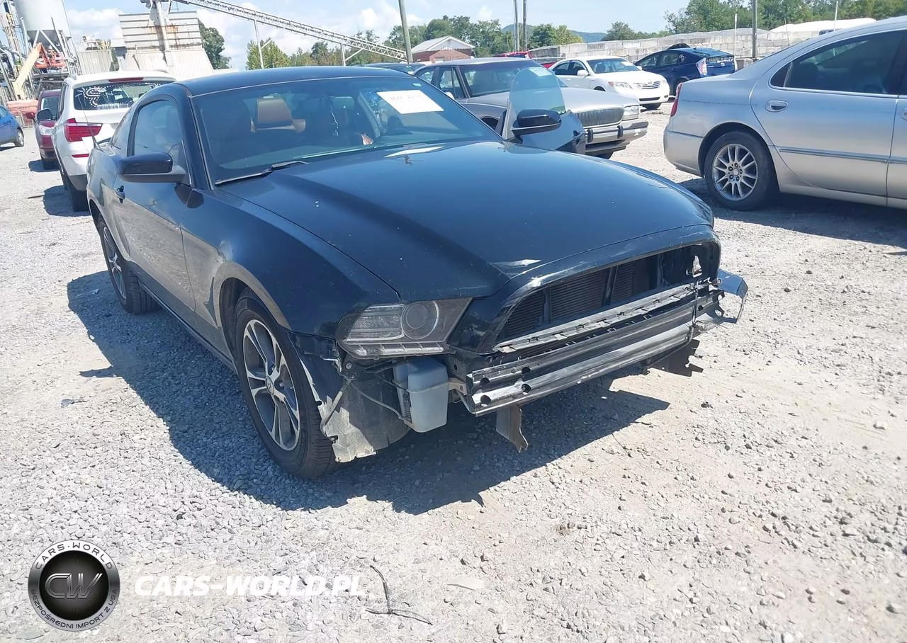 2014 Ford Mustang V6 Premium VIN:1ZVBP8AM2E5286834 - 17