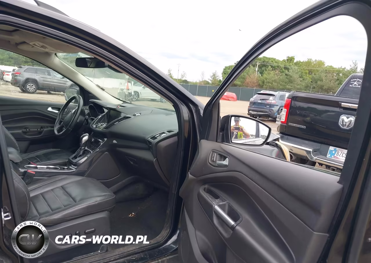 2015 Ford Escape Titanium VIN:1FMCU0J96FUA28610 - 5