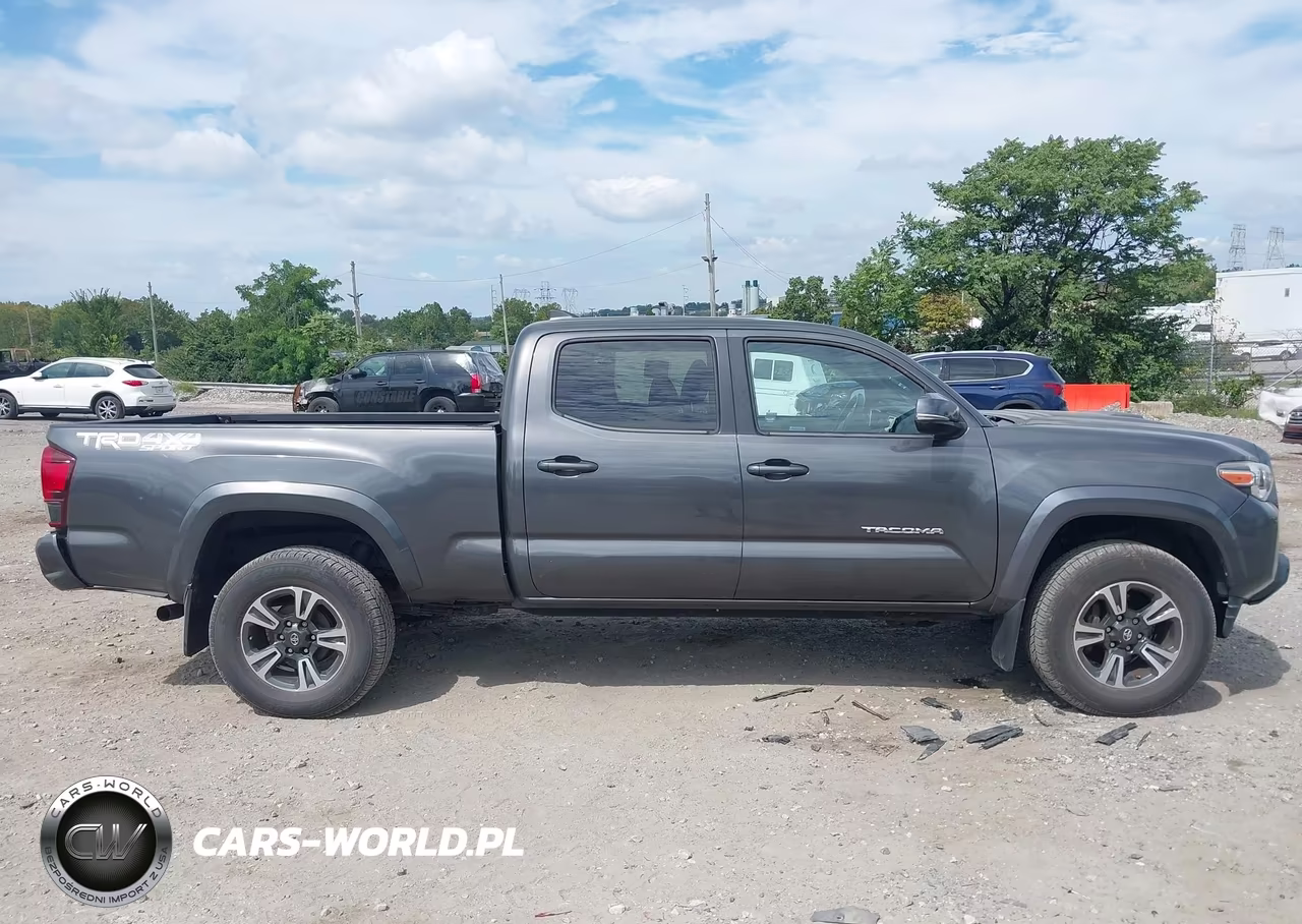 2018 Toyota Tacoma Trd Sport VIN:3TMDZ5BNXJM037780 - 13