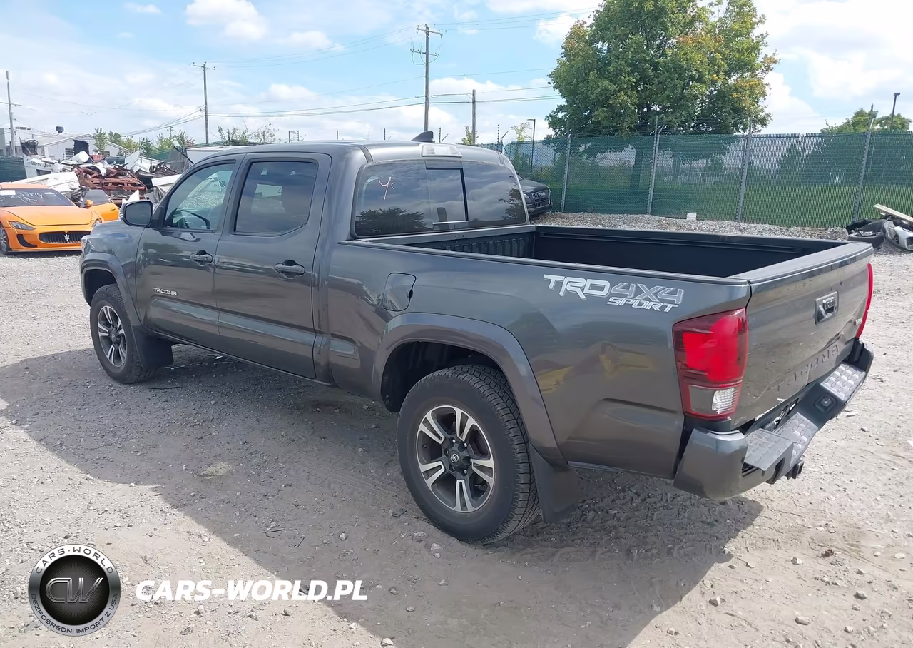 2018 Toyota Tacoma Trd Sport VIN:3TMDZ5BNXJM037780 - 3