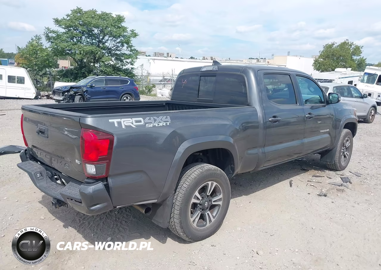 2018 Toyota Tacoma Trd Sport VIN:3TMDZ5BNXJM037780 - 4