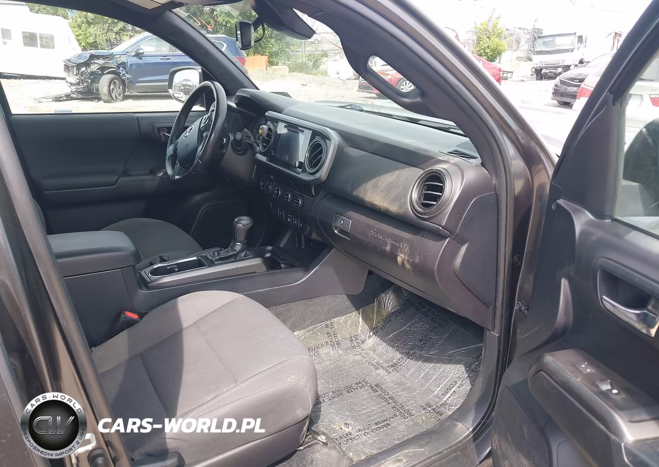 2018 Toyota Tacoma Trd Sport VIN:3TMDZ5BNXJM037780 - 5