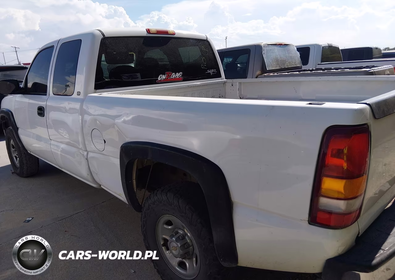 1999 Chevrolet Silverado 2500 Ls VIN:1GCGK29U7XE231629 - 3