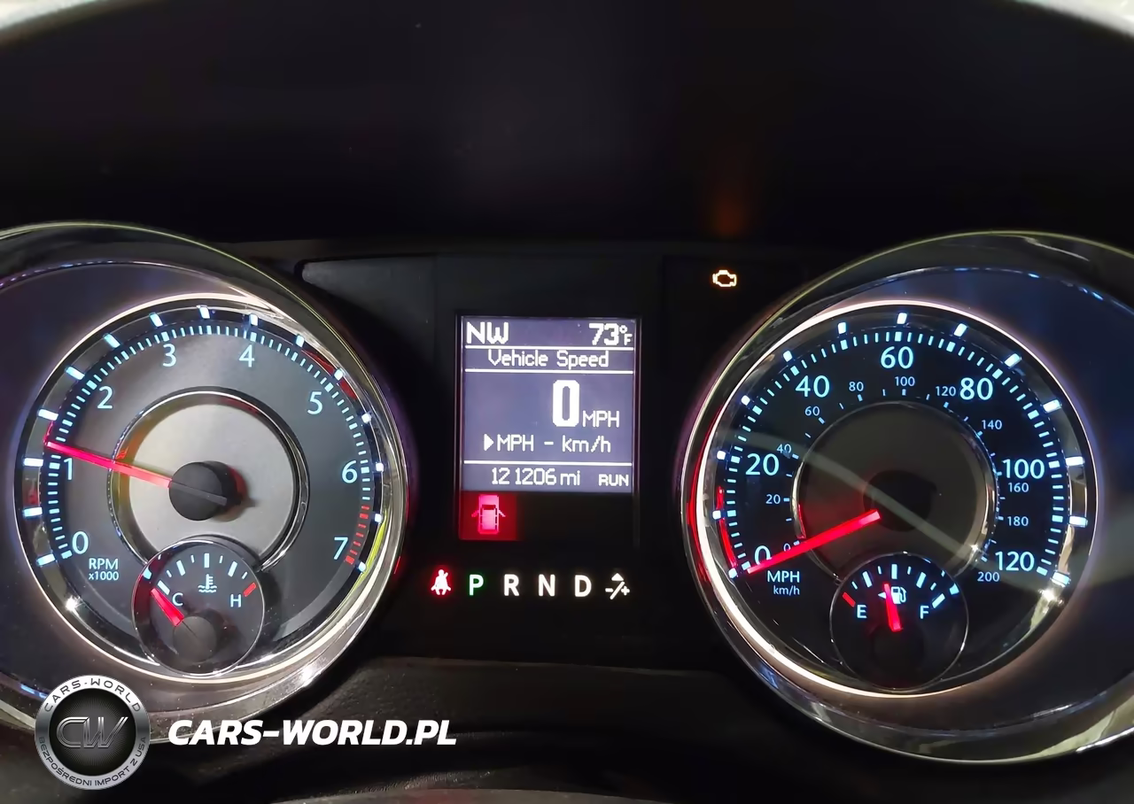 2015 Chrysler Town & Country Touring-L VIN:2C4RC1CG8FR506817 - 7