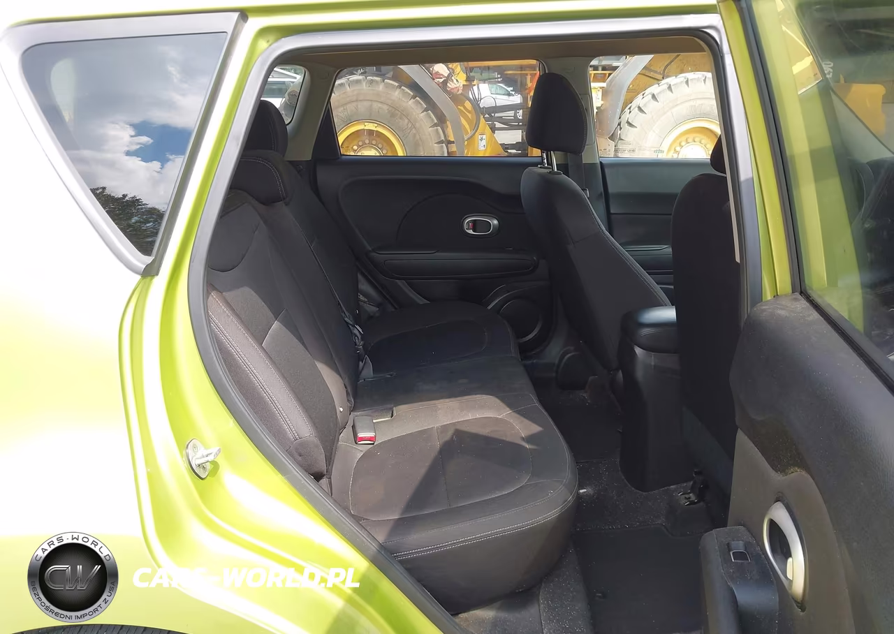2018 Kia Soul VIN:KNDJN2A21J7893449 - 8
