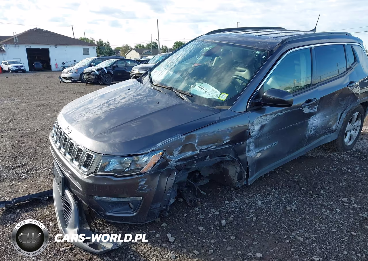 2019 Jeep Compass Latitude 4X4 VIN:3C4NJDBB8KT594013 - 6