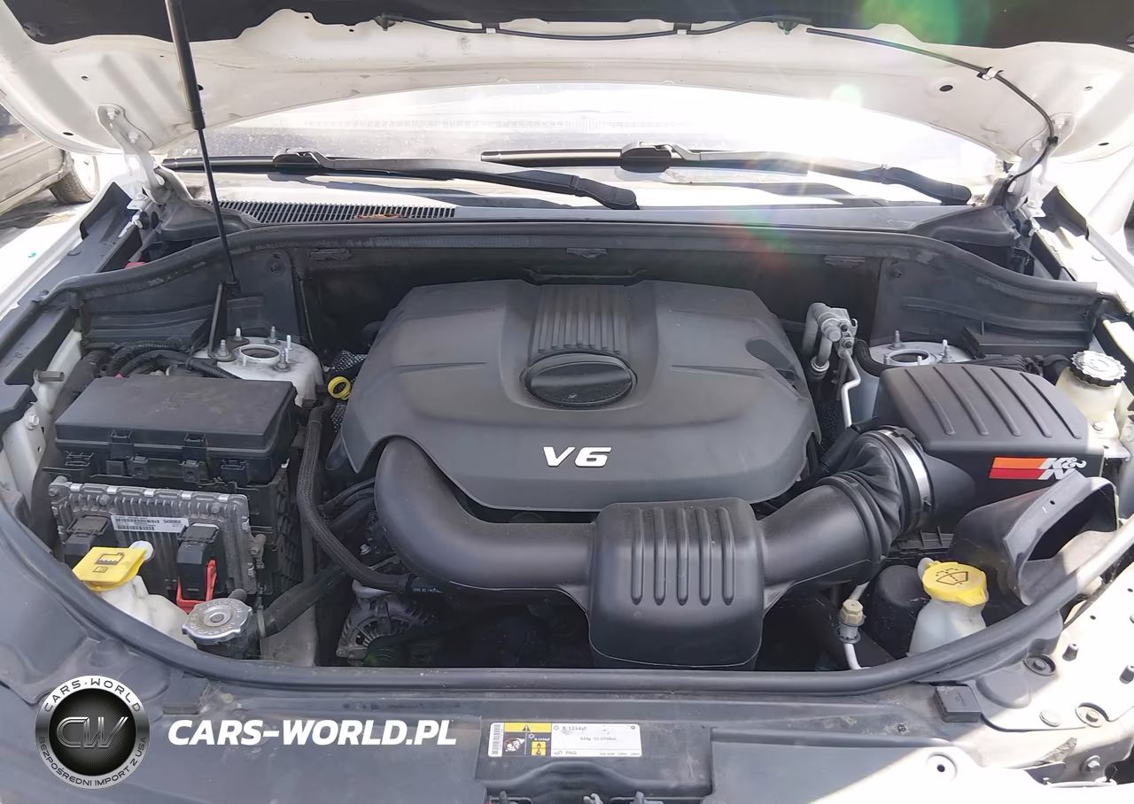 2015 Jeep Grand Cherokee Overland VIN:1C4RJECGXFC952358 - 10