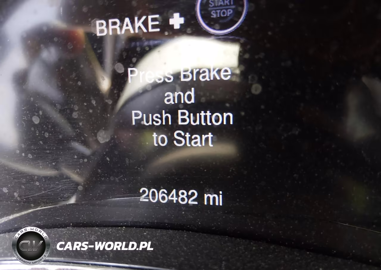 2015 Jeep Grand Cherokee Overland VIN:1C4RJECGXFC952358 - 15