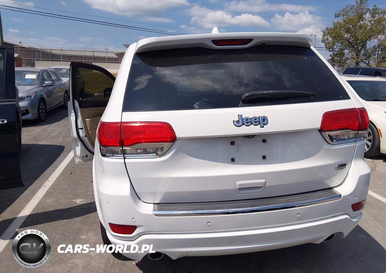 2015 Jeep Grand Cherokee Overland VIN:1C4RJECGXFC952358 - 16