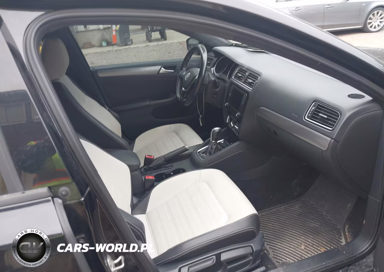 2017 Volkswagen Jetta 1.8T Sport VIN:3VWD17AJ2HM294408 - 5