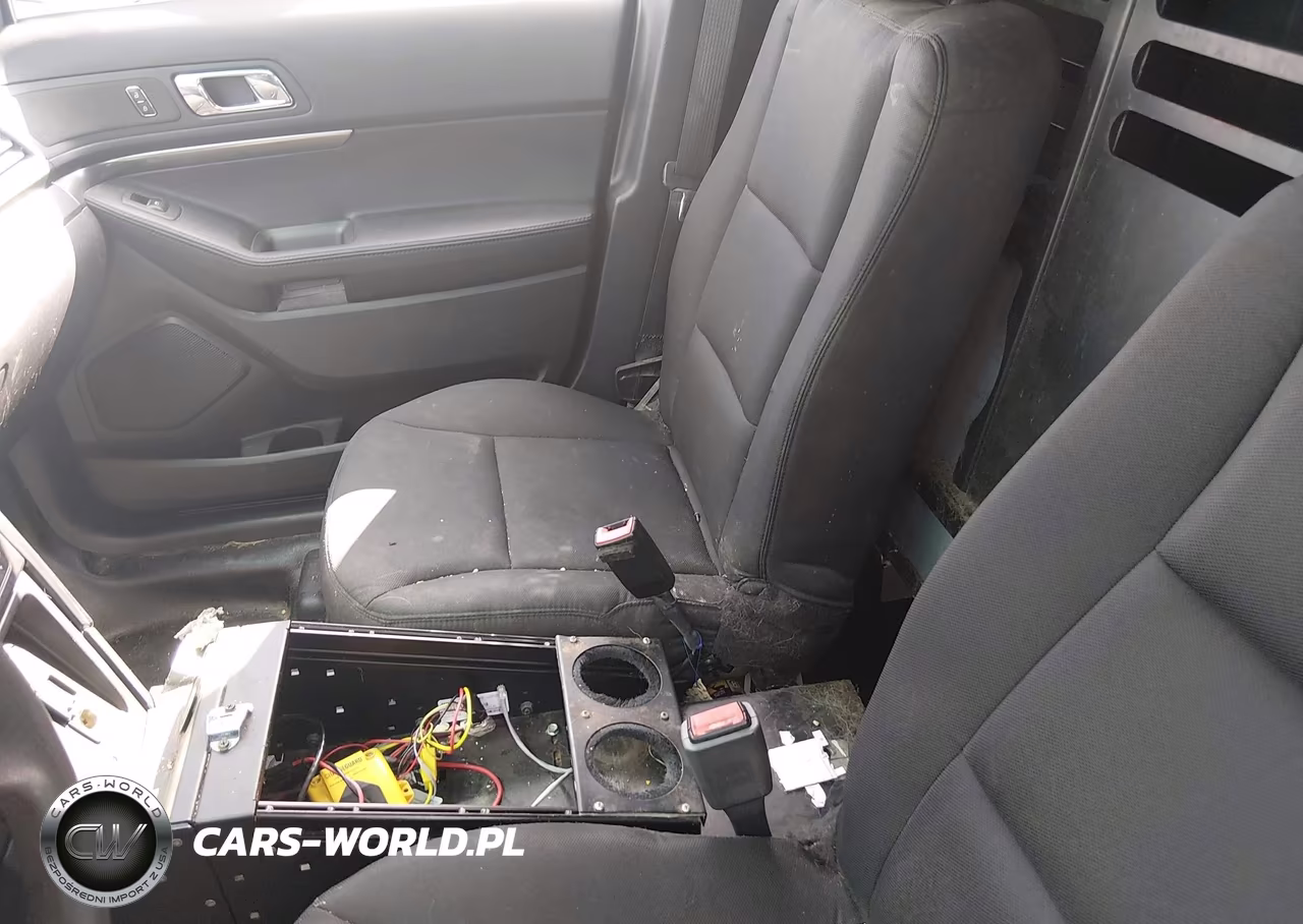 2016 Ford Utility Police Interceptor VIN:1FM5K8AR0GGB45080 - 13