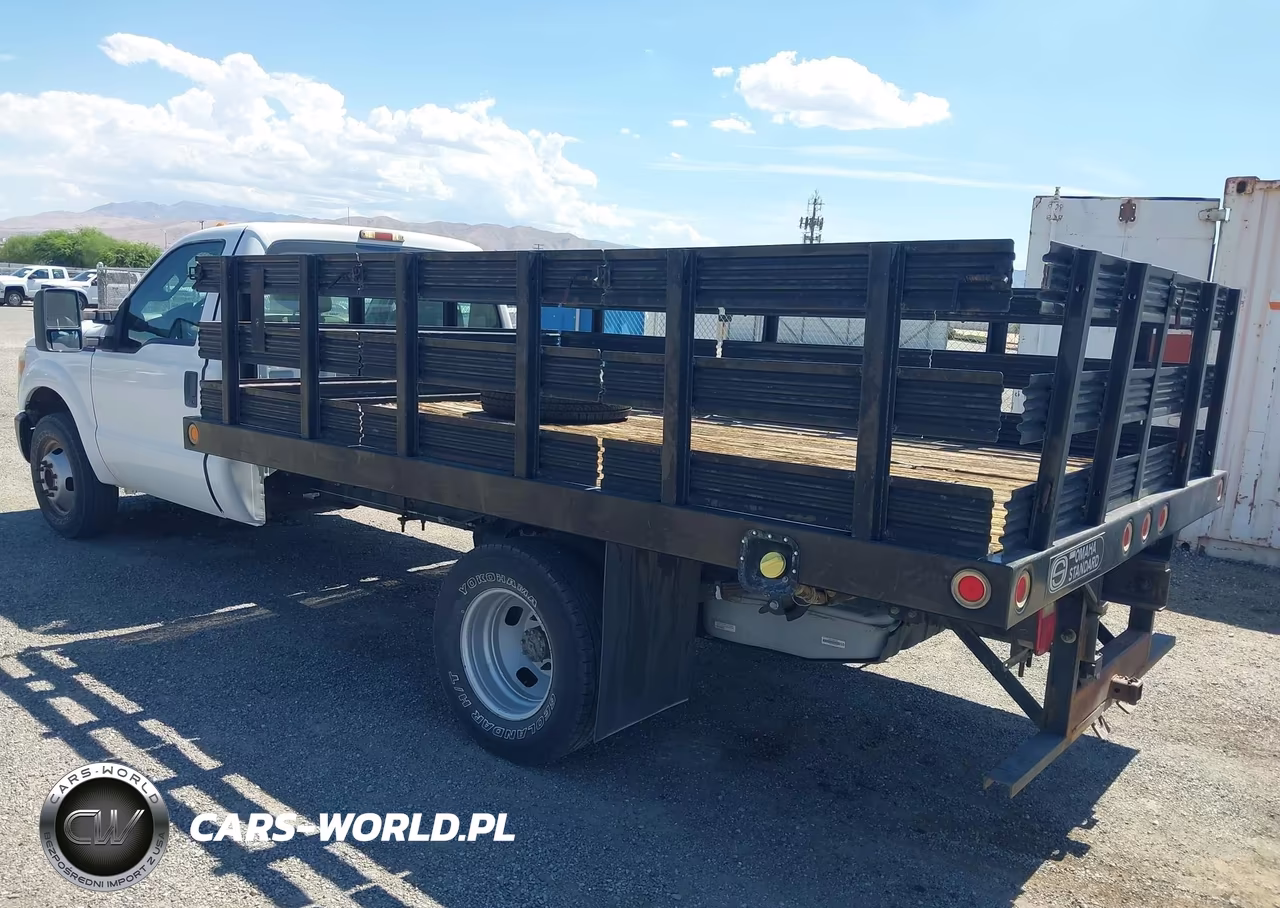 2011 Ford F-350 Chassis Xl VIN:1FDRF3G60BEA23524 - 3