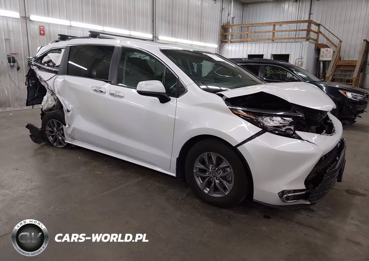 2023 Toyota Sienna Xle – zdjęcie 1 z 16