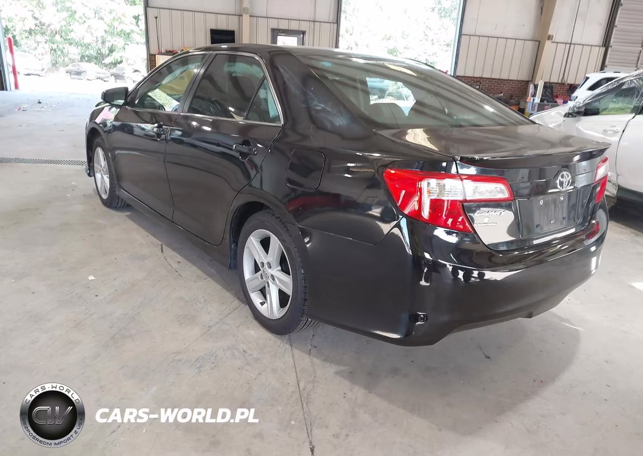 2014 Toyota Camry Se VIN:4T1BF1FK2EU353969 - 3