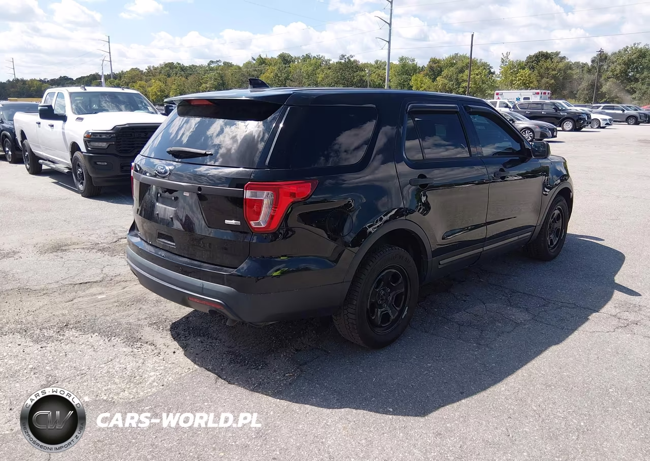 2016 Ford Utility Police Interceptor VIN:1FM5K8AR4GGB45082 - 4