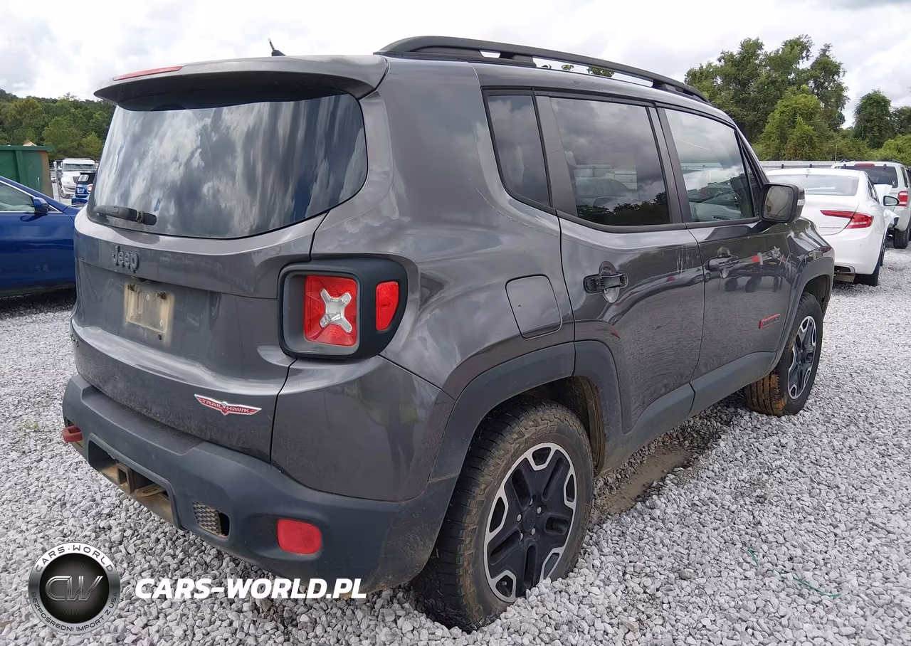 2016 Jeep Renegade Trailhawk VIN:ZACCJBCT2GPD78711 - 4