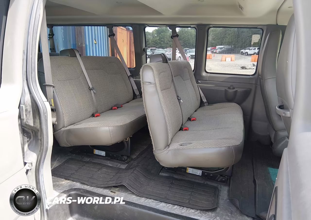 2019 Chevrolet Express 3500 Ls VIN:1GAZGNFG2K1331799 - 8