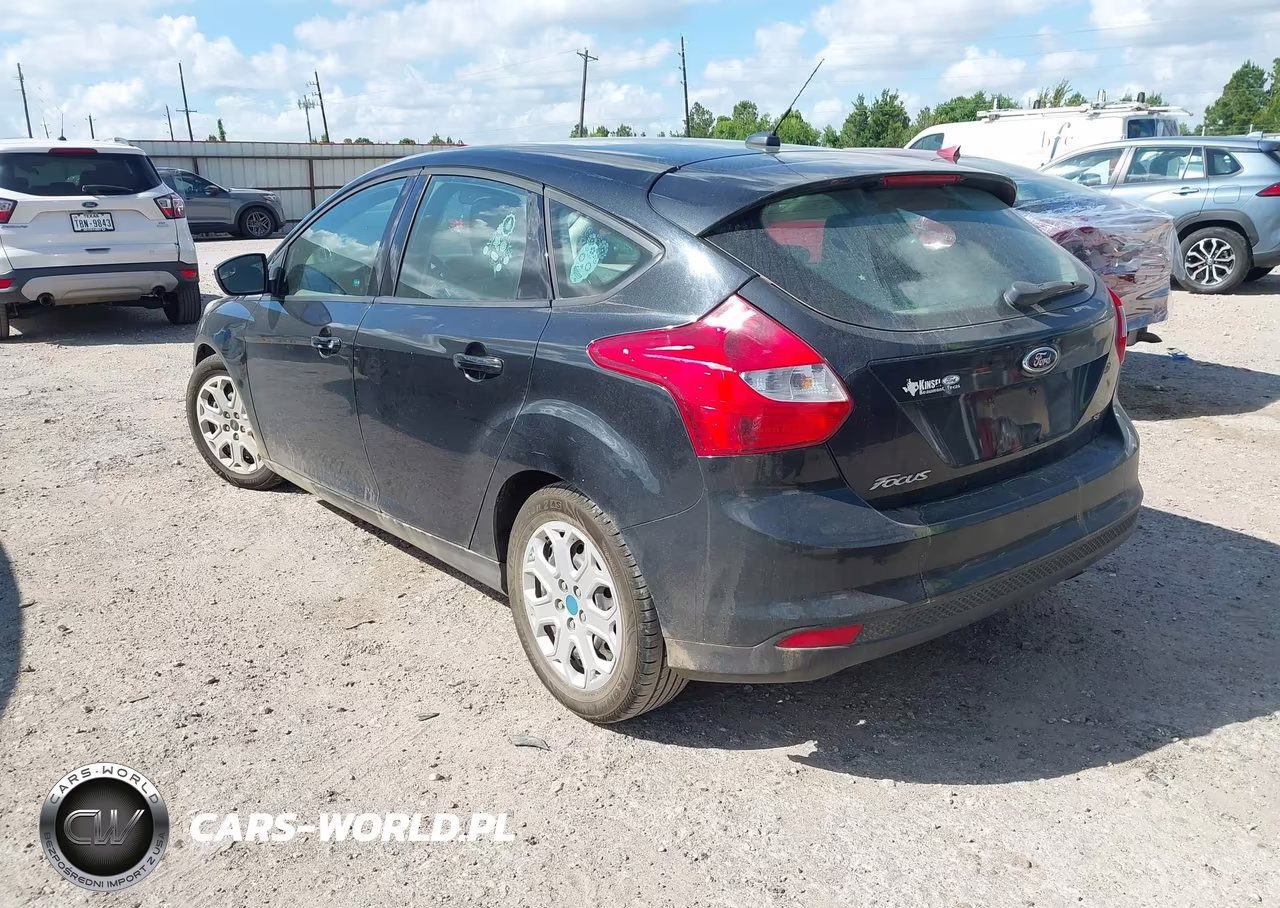 2012 Ford Focus Se VIN:1FAHP3K23CL361861 - 3