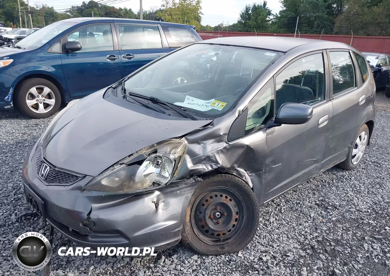 2013 Honda Fit VIN:JHMGE8H35DC074398 - 6