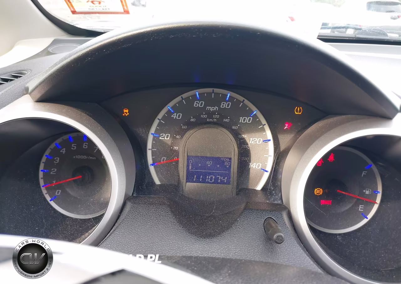 2013 Honda Fit VIN:JHMGE8H35DC074398 - 7
