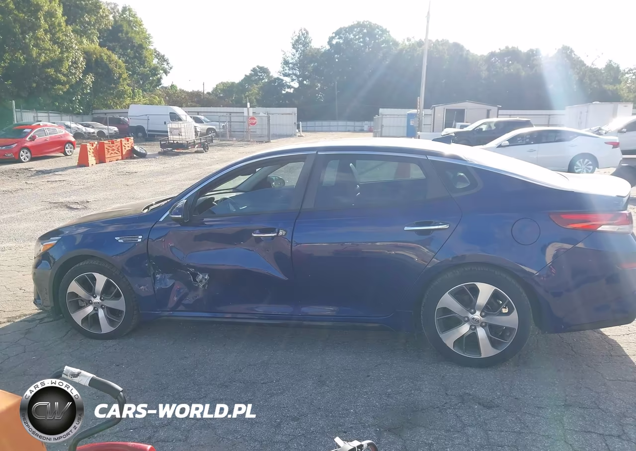 2019 Kia Optima S VIN:5XXGT4L36KG317172 - 14