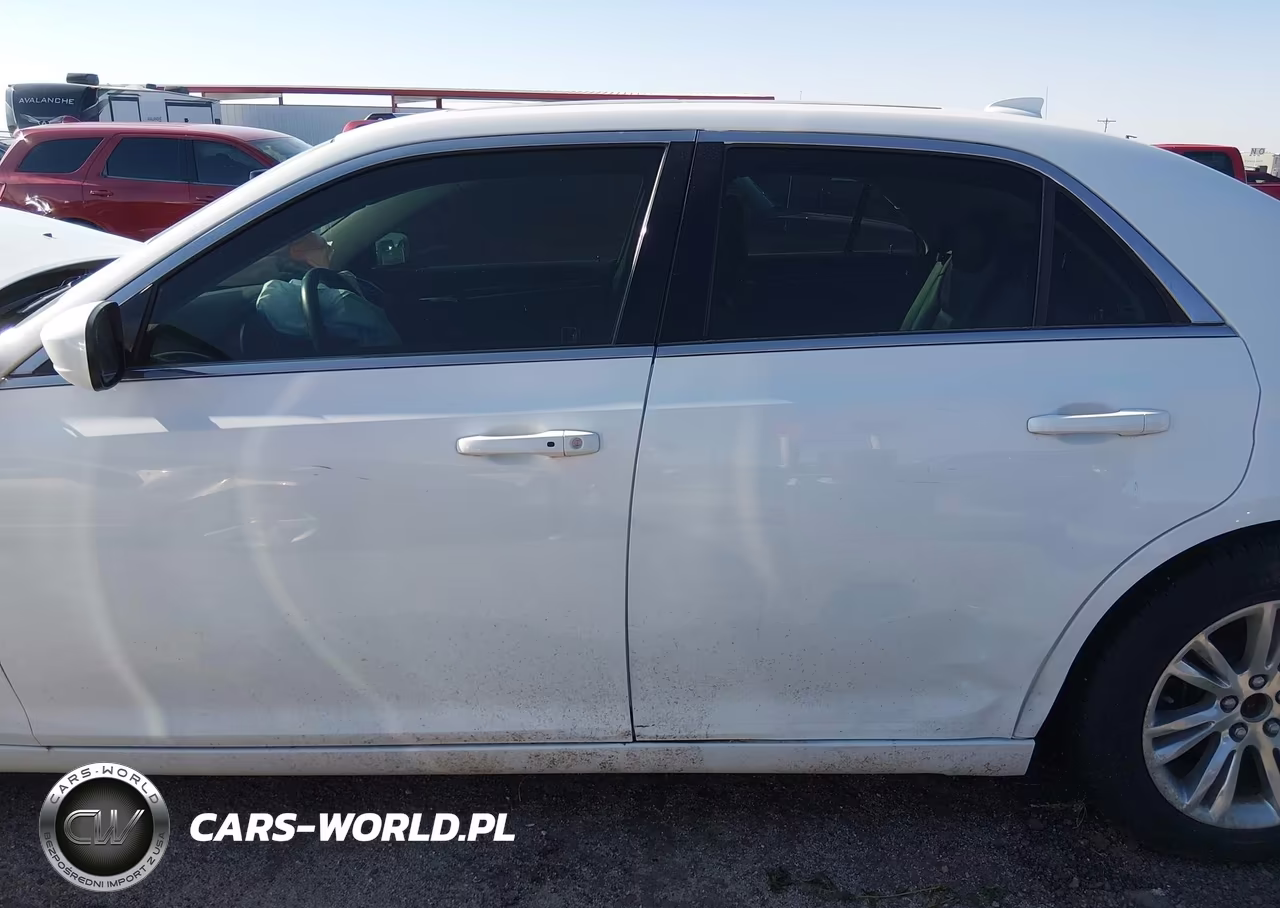 2017 Chrysler 300 Limited VIN:2C3CCAAG6HH646449 - 15