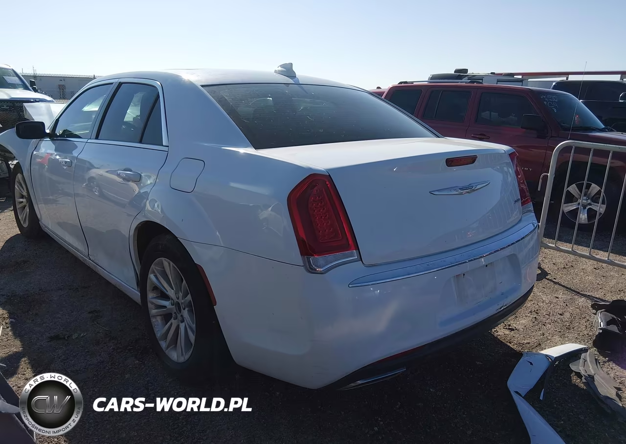 2017 Chrysler 300 Limited VIN:2C3CCAAG6HH646449 - 3