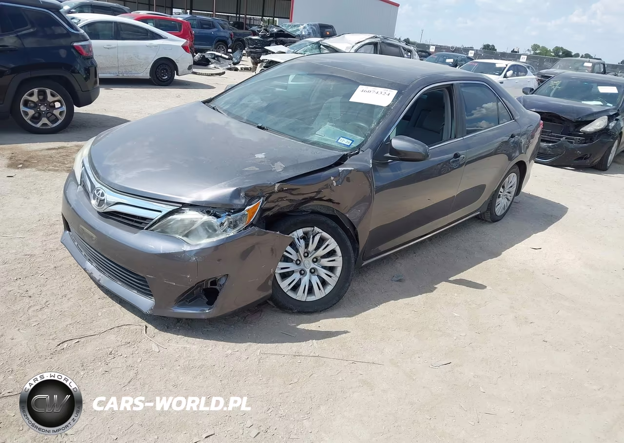 2014 Toyota Camry Le VIN:4T4BF1FK9ER403319 - 2