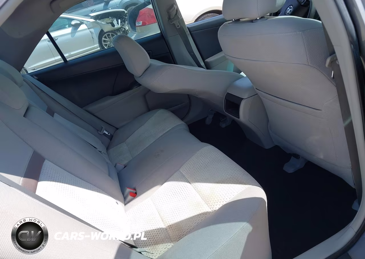 2014 Toyota Camry Le VIN:4T4BF1FK9ER403319 - 8